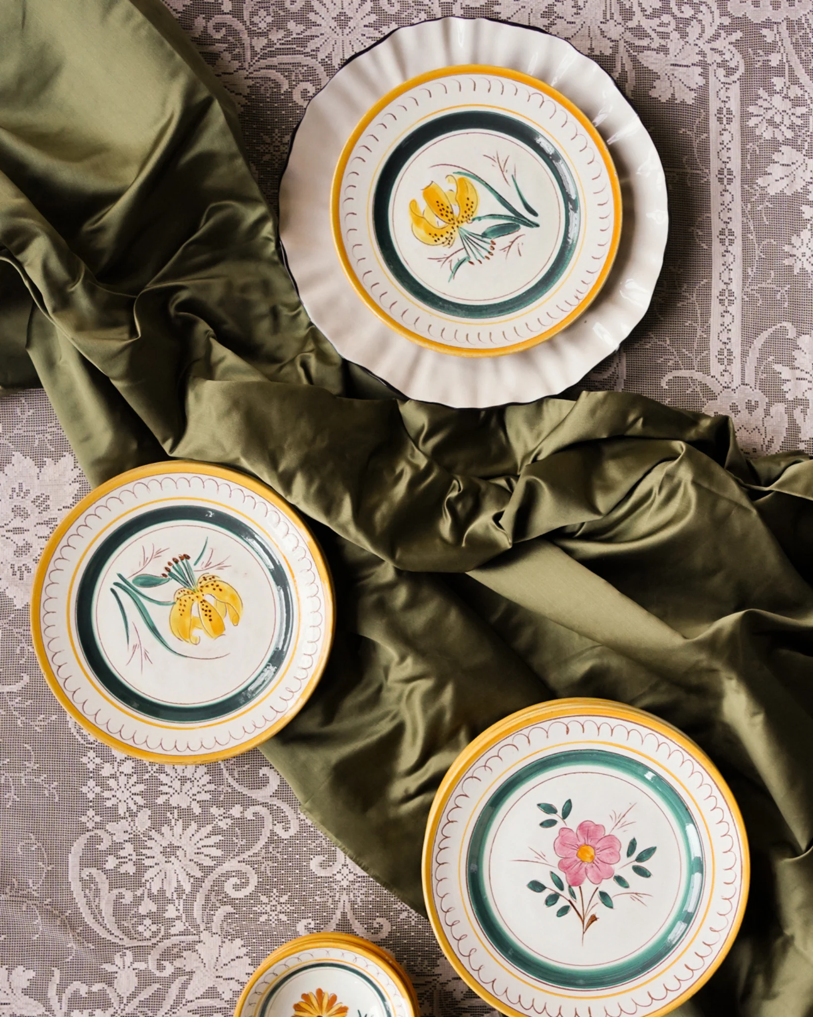 Hand-Painted Ceramic Dinner Plates - Image 5
