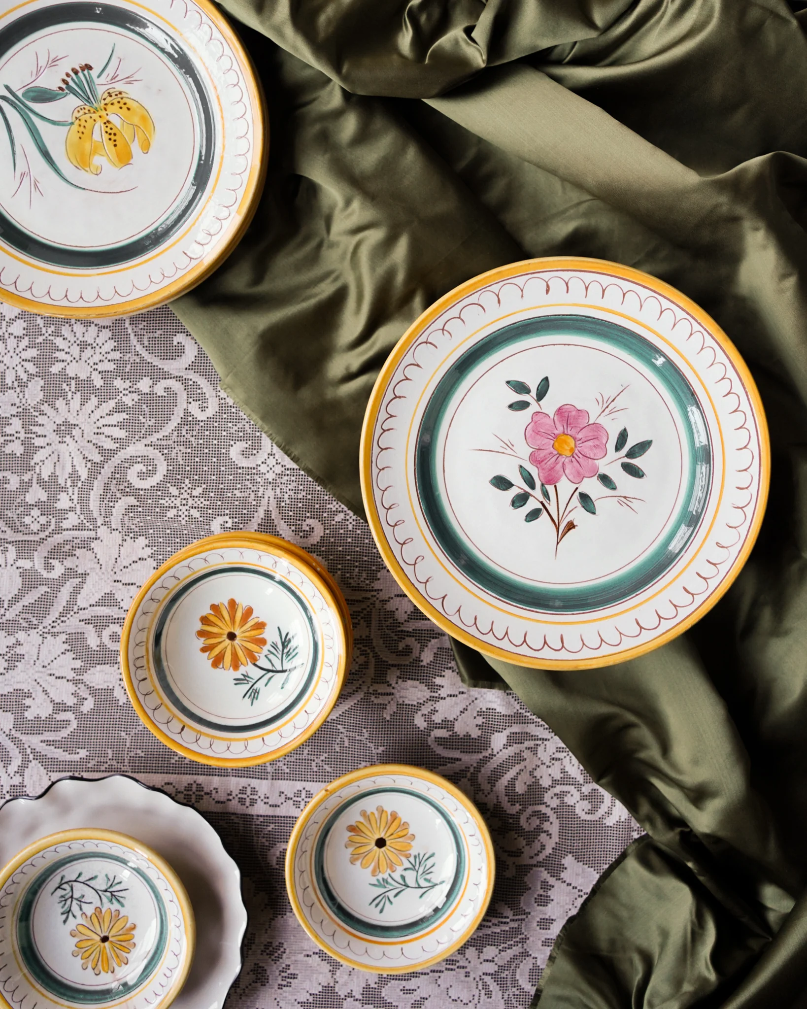 Hand-Painted Ceramic Dinner Plates - Image 4