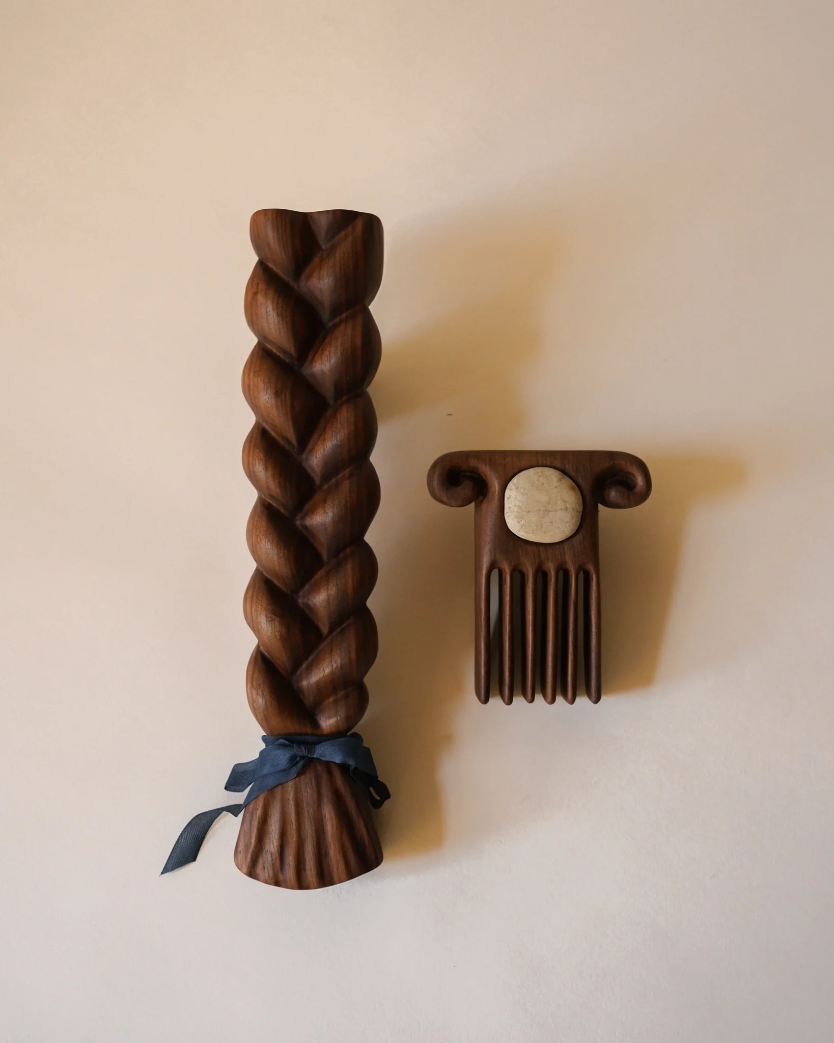 Braid & Comb Candle Holder Set - Image 2