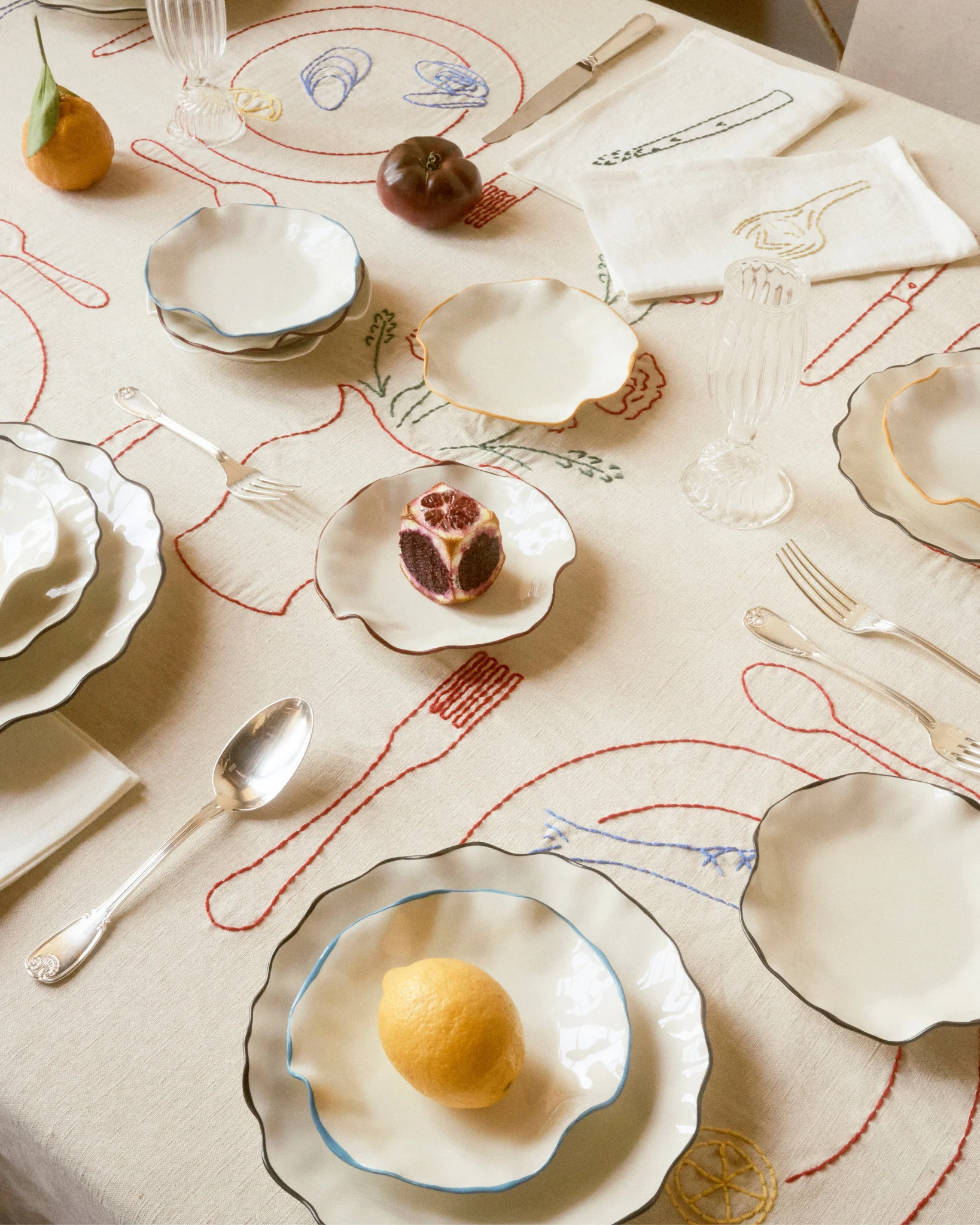 Confete Ribbon Canapé Plates - Image 4