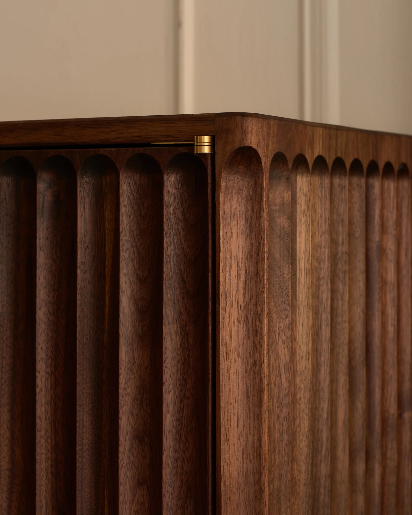 Doric Cabinet - Image 4