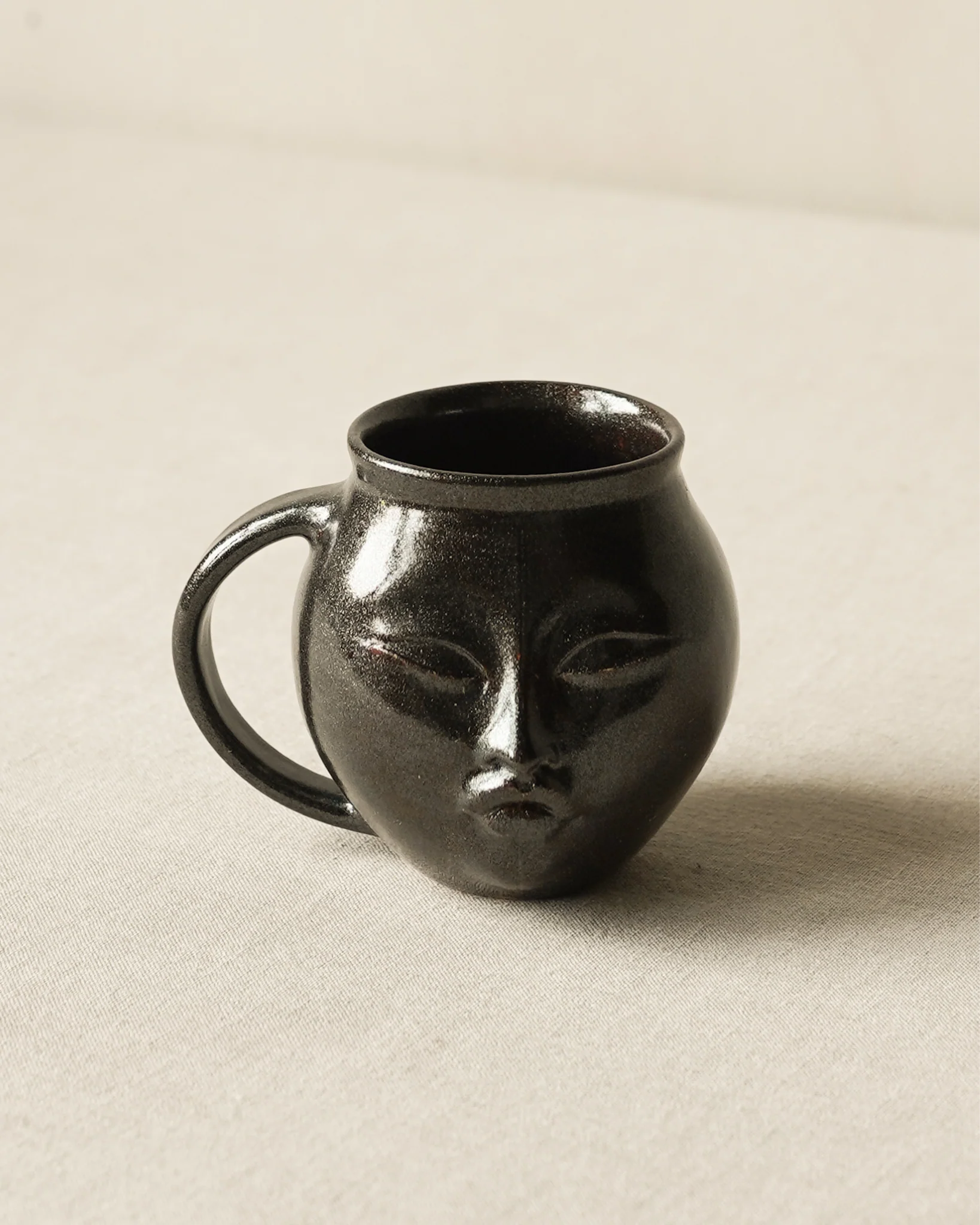 Onyx Face Mug I